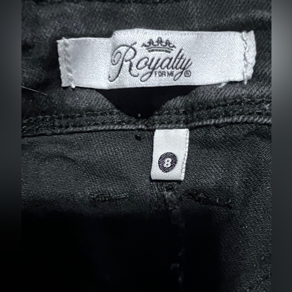 Royalty For Me black ankle jeans. Size 8. Preowned. - Picture 13 of 15